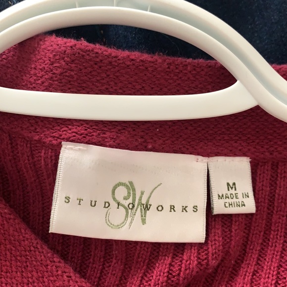Studio Works   Burgundy Three Button Cardigan Sweater  Women's Size Med - Picture 8 of 10
